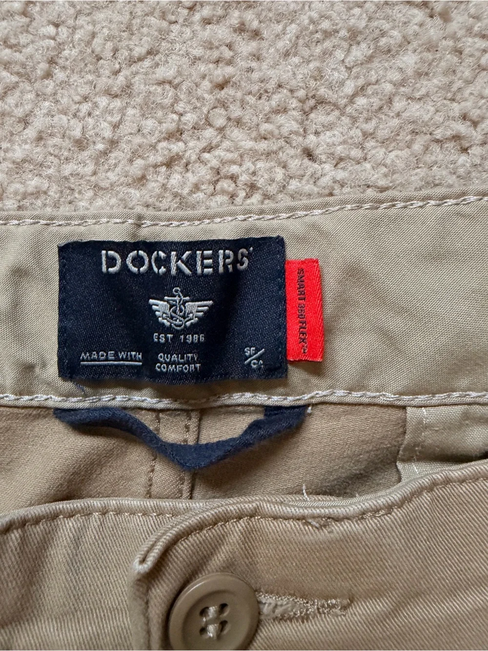 Dockers Men's Chinos in Khaki